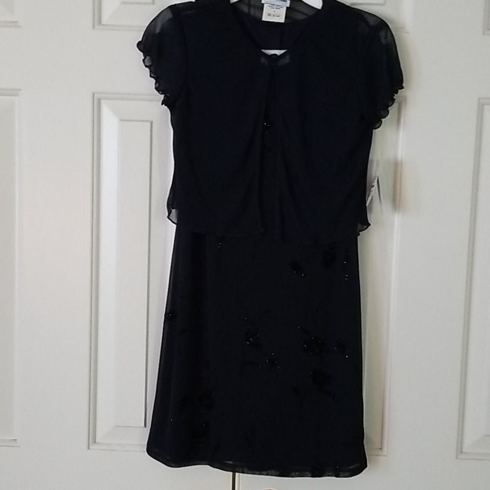 New Girl's Size 8 Formal Dress